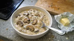 Cremige Pilzrahmsauce wie im Restaurant – so wird sie richtig sämig