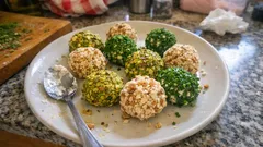 Tartufi salati: herzhafte Frischkäse-Kugeln mit Pistazien-Mandel-Crunch