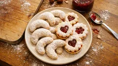 Vanillekipferli & Linzer Guetzli: so gelingen die Weihnachtsklassiker ganz entspannt