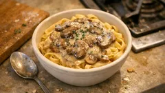 Cremige Champignonrahmsauce wie im Wirtshaus – mit dem Butter-Trick für extra Glanz