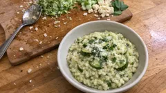 Cremiges Risotto alle Zuccchine – mit geriebenen Zucchetti besonders sämig