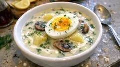 Kulajda: cremige Kartoffel-Pilz-Suppe mit Dill und Ei – ganz ohne Mehl